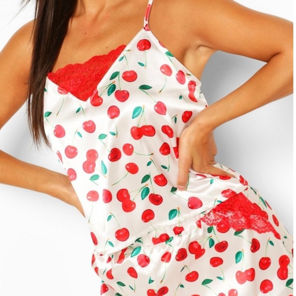 SOLD 💕NEW Boohoo Satin Cherry Sleep Set - Picture 3 of 16